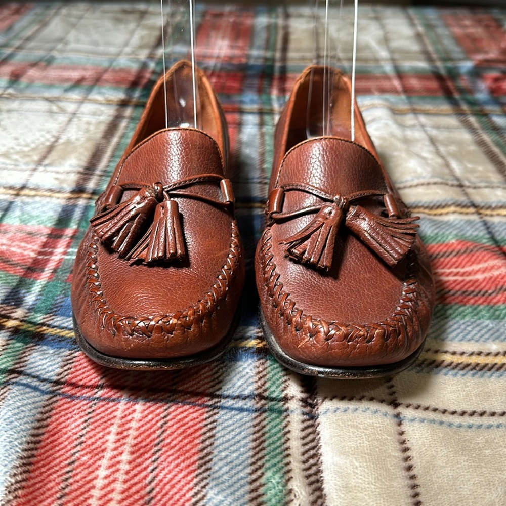Cole Haan Soft Leather Women’s Loafer Tassel size 6 1/2 B Brown Cognac - Picture 3 of 16
